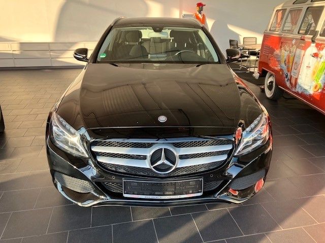 Mercedes-Benz T-Modell C 180 Business Plus #AHK#SHZ#LM#LED#NAV - PKW - Kombi