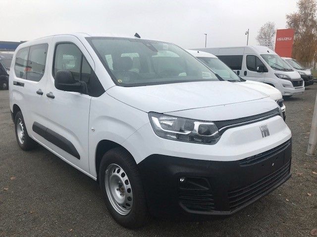 Fiat Doblo Cargo Multicab L2 1.5l BlueHDI MT6 850kg - Transporter oder LKW bis 7,5 t - Kombi, Kleinbus bis 9 Sitze